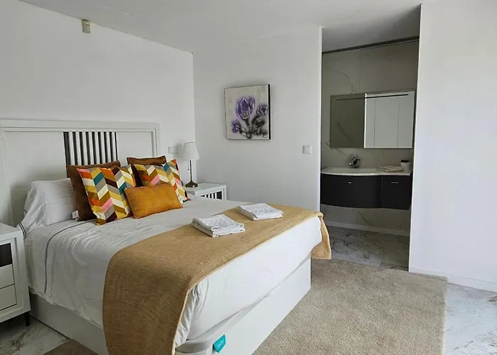 בית נופש Casa De Luxo Na De Ofir